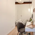 L10 2 Bedrooms Old Wifi 3mins Sea דירה ניס