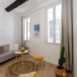 L10 2 Bedrooms Old Wifi 3mins Sea דירה *