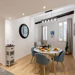L10 2 Bedrooms Old Wifi 3mins Sea דירה *