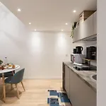 L10 2 Bedrooms Old Wifi 3mins Sea