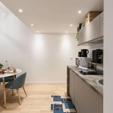 L10 2 Bedrooms Old Wifi 3mins Sea