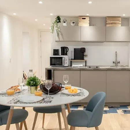 L10 2 Bedrooms Old Wifi 3mins Sea *