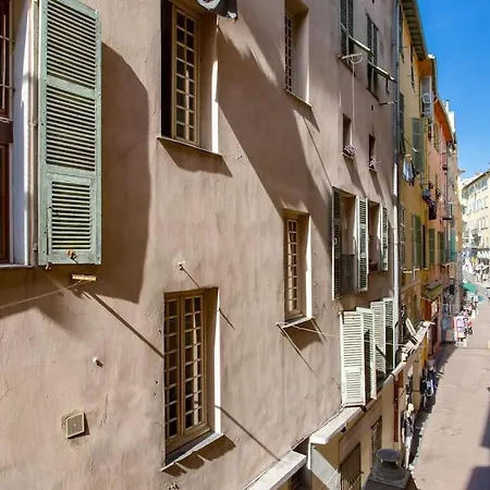 L10 2 Bedrooms Old Wifi 3mins Sea Apartment